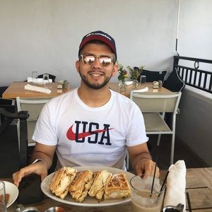 Meet your Posher, Francisco